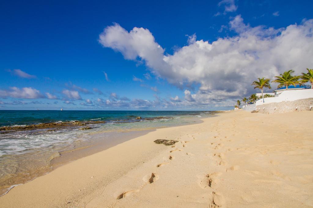 La Vista Beach Resort シンプソン・ベイ エクステリア 写真